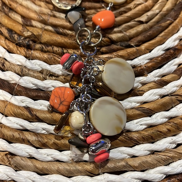 3/$18 Necklace with Silver, Oranges, Tan, Brown Colors - Lot 676 - Picture 4 of 10